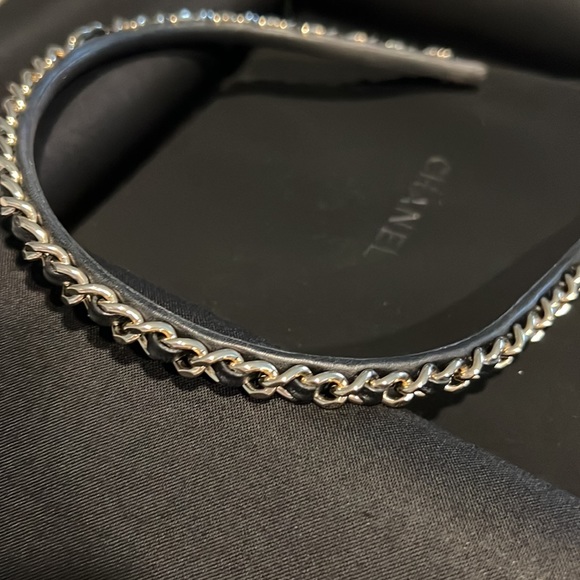 NOT FOR SALE Chanel headband - Picture 3 of 6